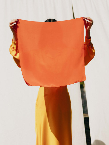 Silk scarf: printed in Italy, '90s and Pop-Art, surplus silk, hand-rolled in Switzerland.