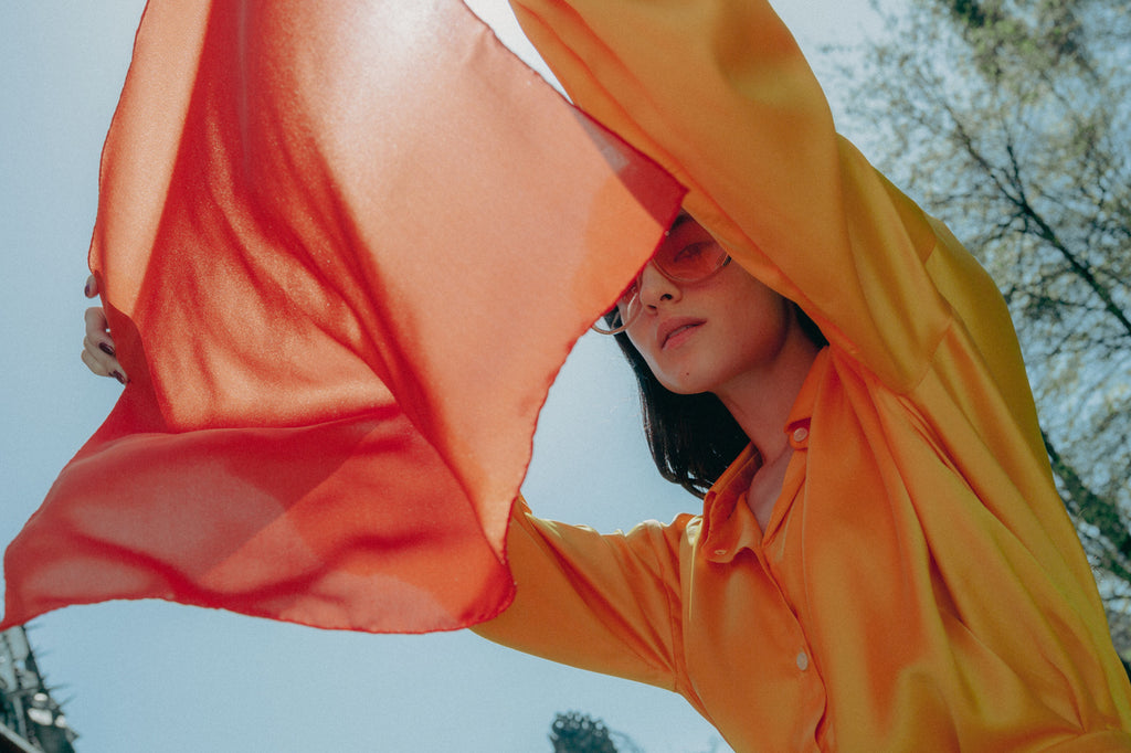 Silk scarf: printed in Italy, '90s and Pop-Art, surplus silk, hand-rolled in Switzerland.