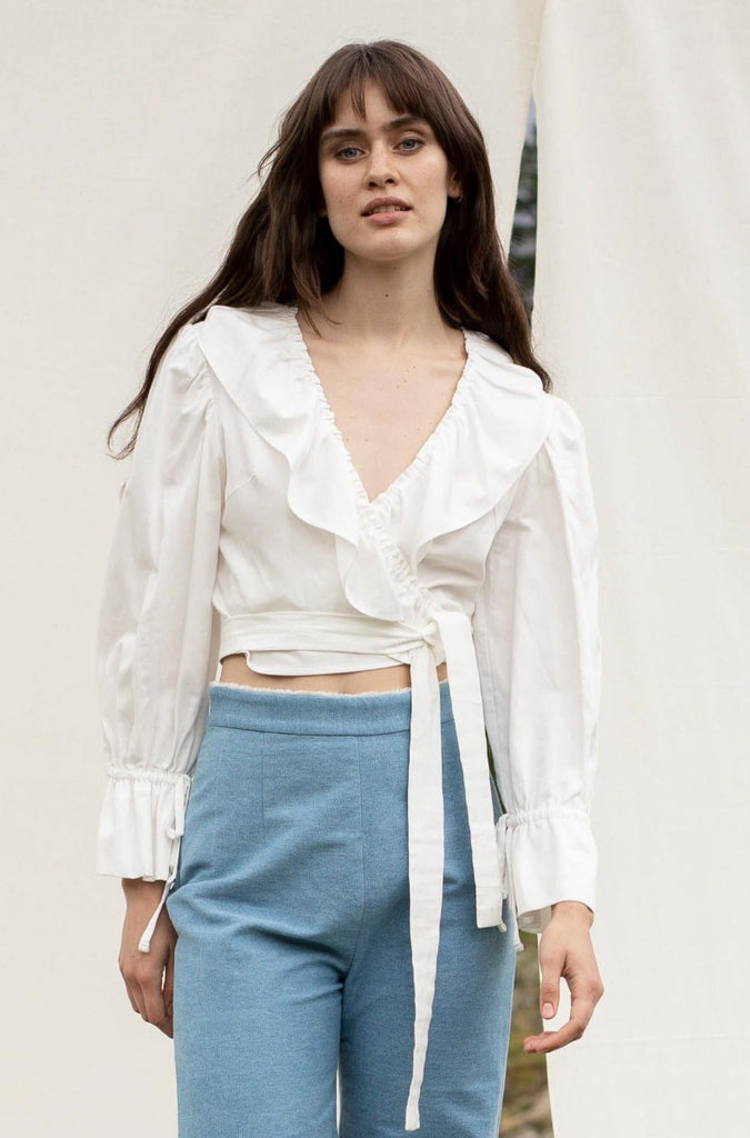 BERENICE wrap blouse with ruffles, 70s South American style, GOTS organic cotton sateen, made in Zurich.